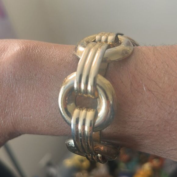 Napier Signed Gold Tone Link Bracelet - Picture 4 of 4